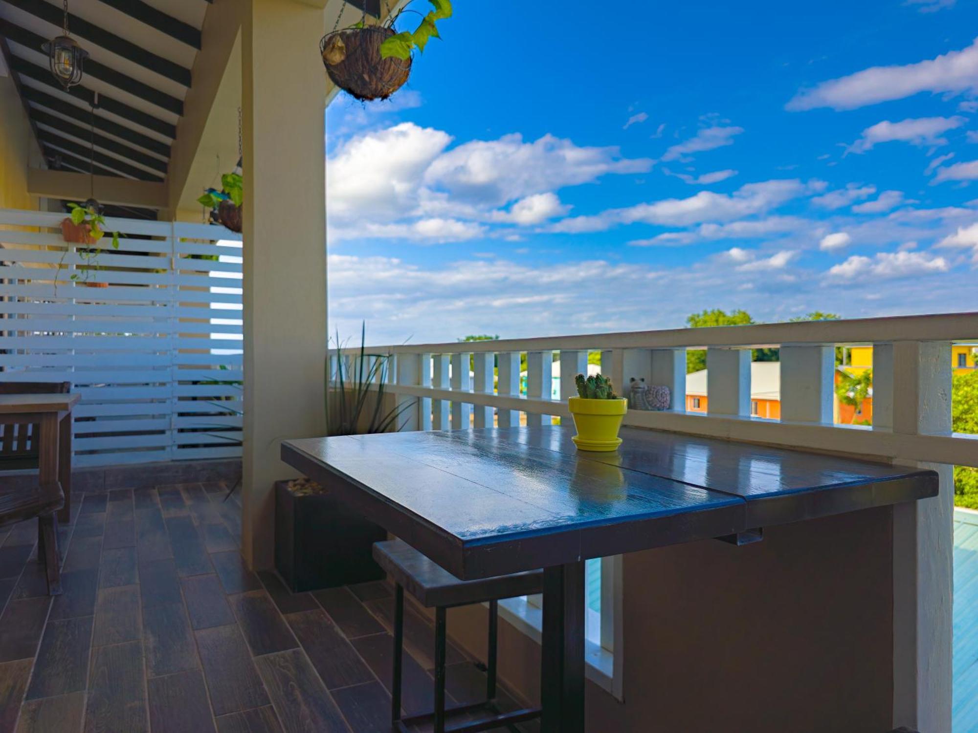 Louis' Apartments Placencia Buitenkant foto